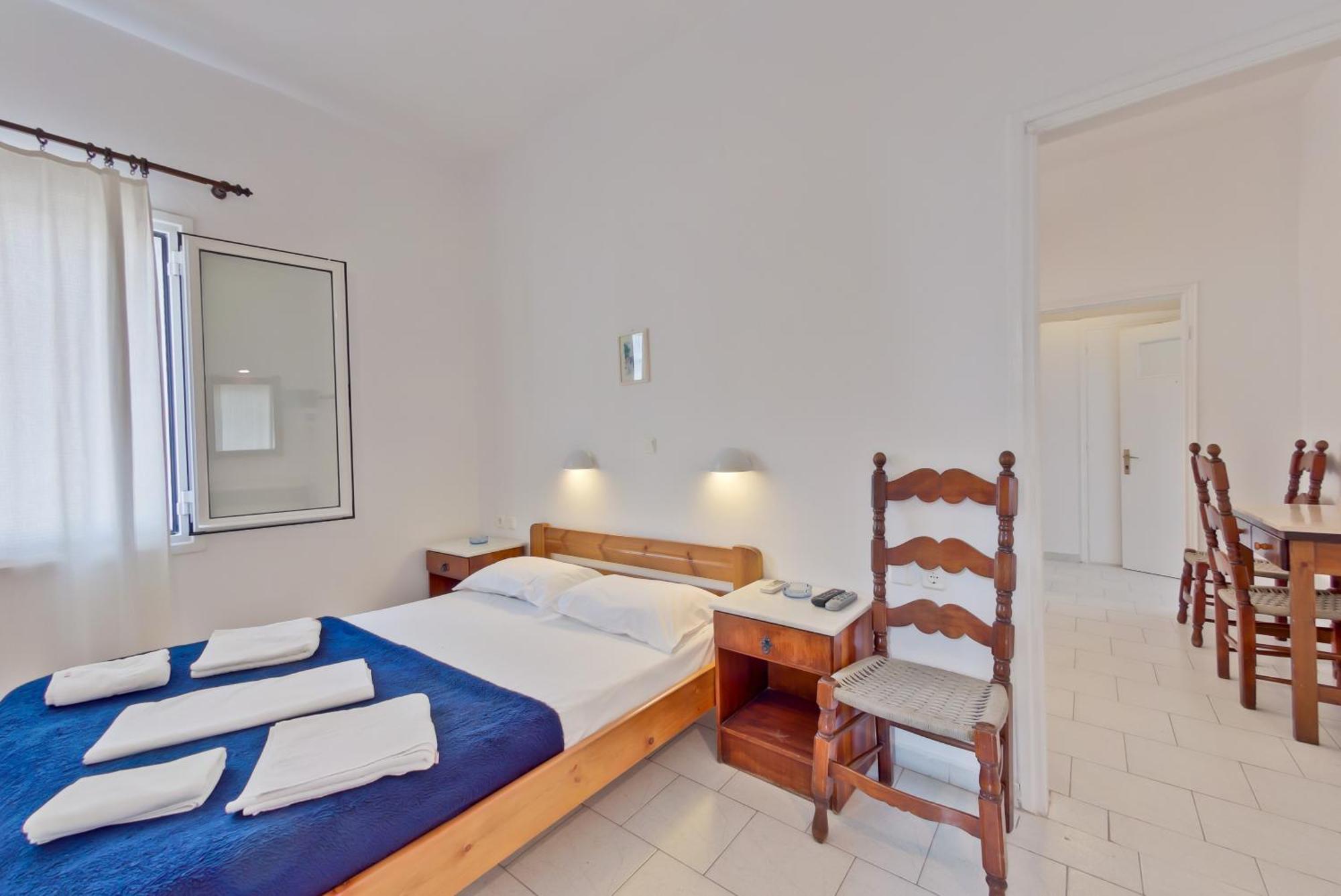 Paris Rooms Antiparos Città Camera foto